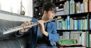 中一開始搞二手長笛買賣 22歲仔十年賺七位數